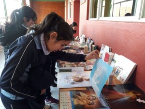 Los Ángeles: Visita al Colegio Teresiano de Nacimiento