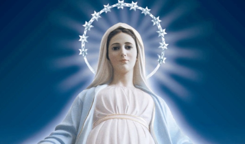 RESEÑA: La Santísima Virgen María, Reina