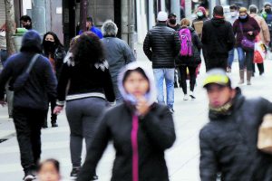 “Es muy preocupante ver tanta gente en las calles y muchos de ellos sin las medidas de seguridad necesarias”