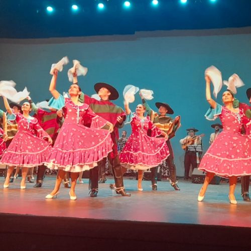 Lanzamiento “Tierra Chilena formas y estilo del folclore chileno II